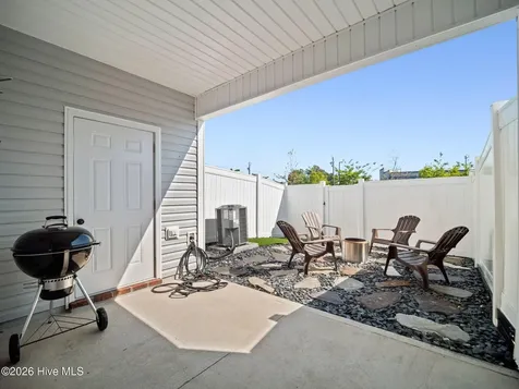 16 Outrigger Drive Swansboro NC 28584