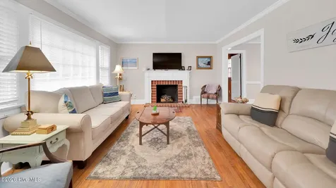 1902 Sherwood Drive Greenville NC 27858