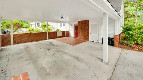 1902 Sherwood Drive Greenville NC 27858