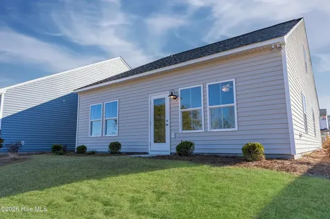 127 W Farley Road Hampstead NC 28443
