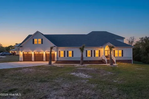 106 Elizabeth Way Court Swansboro NC 28584