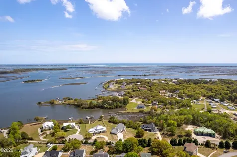106 Elizabeth Way Court Swansboro NC 28584