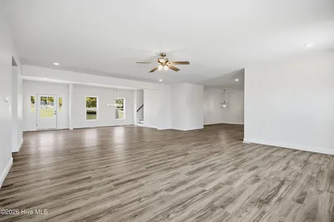 106 Elizabeth Way Court Swansboro NC 28584