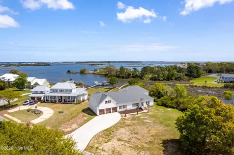 106 Elizabeth Way Court Swansboro NC 28584