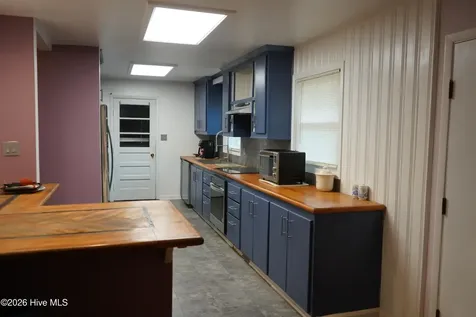 405 W Main Street Elm City NC 27822