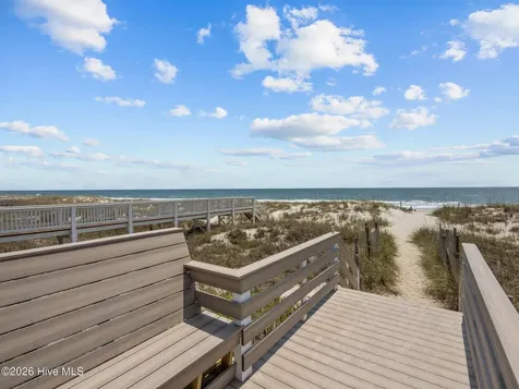 310 Lord Berkeley Drive Emerald Isle NC 28594
