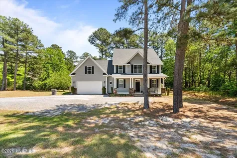 292 Spring Meadows Drive Aberdeen NC 28315