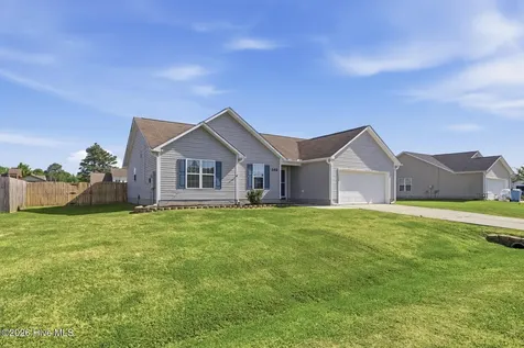 202 High Meadow Court Richlands NC 28574
