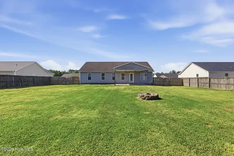202 High Meadow Court Richlands NC 28574