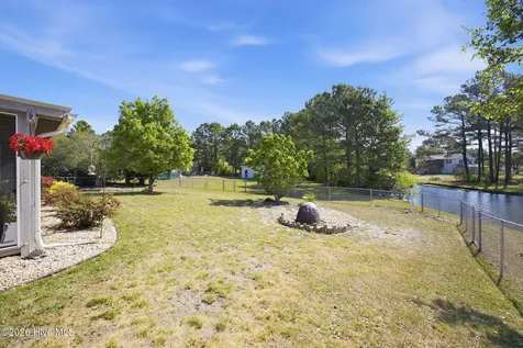 218 Lake Arthur Drive Newport NC 28570