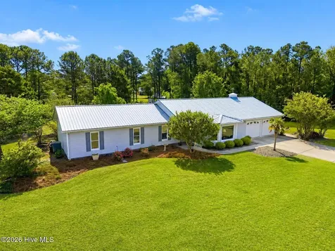 218 Lake Arthur Drive Newport NC 28570
