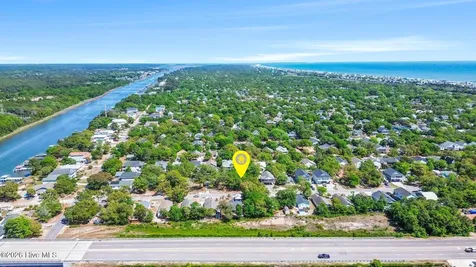 48 NE 1st Street Oak Island NC 28465