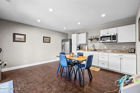 182 Lakeview Drive Whispering Pines NC 28327