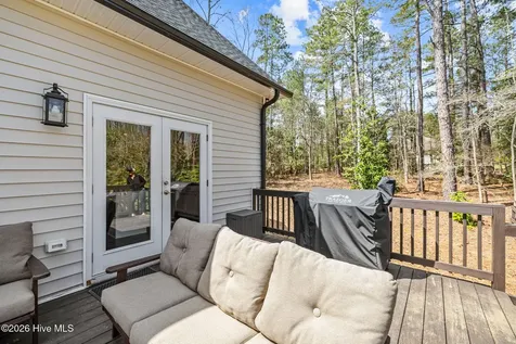 182 Lakeview Drive Whispering Pines NC 28327