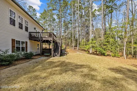 182 Lakeview Drive Whispering Pines NC 28327