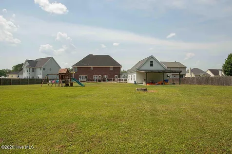 113 Pleasant Court Jacksonville NC 28540