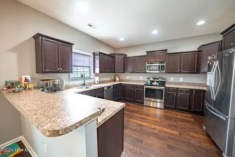408 Pewter Court Jacksonville NC 28546