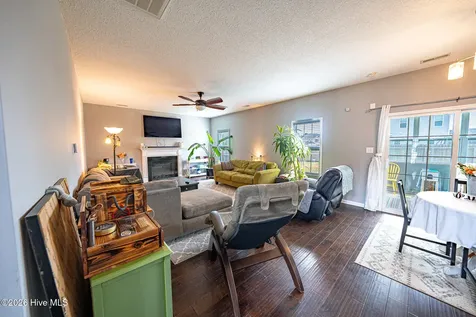 408 Pewter Court Jacksonville NC 28546