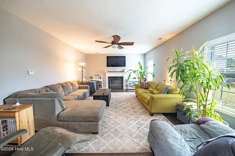 408 Pewter Court Jacksonville NC 28546