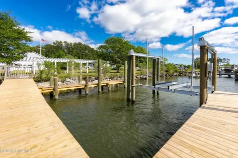 232 Gatsey Lane Beaufort NC 28516