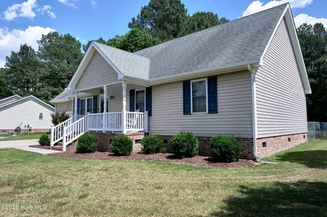 402 Betty Drive Elizabeth City NC 27909