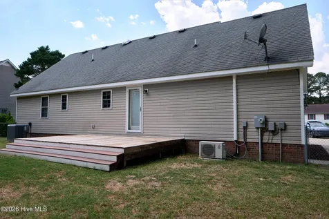 402 Betty Drive Elizabeth City NC 27909
