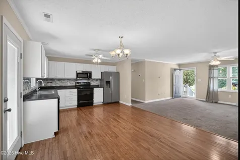 402 Betty Drive Elizabeth City NC 27909