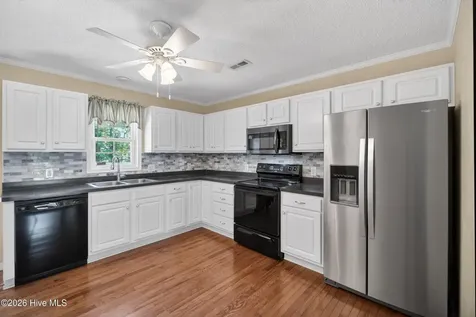 402 Betty Drive Elizabeth City NC 27909