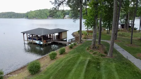 118 Paradise Point Macon NC 27551