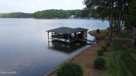 118 Paradise Point Macon NC 27551
