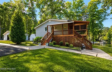 118 Paradise Point Macon NC 27551