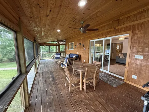 118 Paradise Point Macon NC 27551