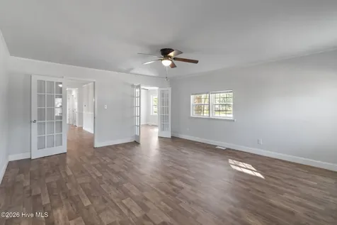 800 Little John Avenue Jacksonville NC 28546
