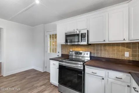 800 Little John Avenue Jacksonville NC 28546