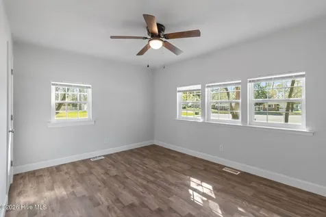 800 Little John Avenue Jacksonville NC 28546