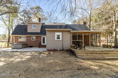 800 Little John Avenue Jacksonville NC 28546