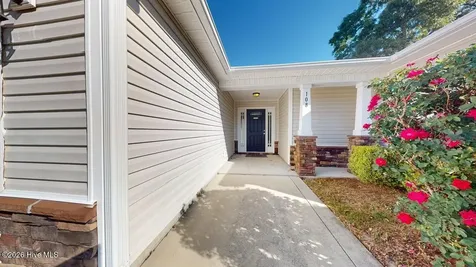 108 Braeburn Boulevard Richlands NC 28574