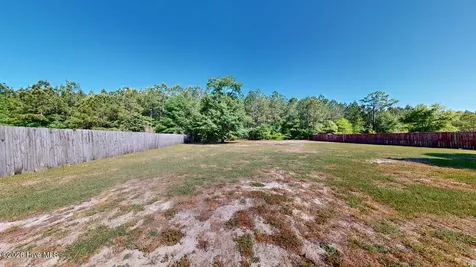108 Braeburn Boulevard Richlands NC 28574