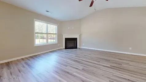 108 Braeburn Boulevard Richlands NC 28574