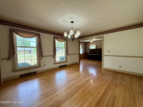 1391 Johnson Drive Williamston NC 27892