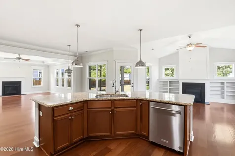 90 W Bailey Lane Hampstead NC 28443