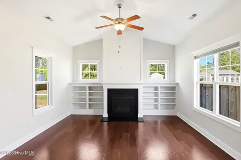 90 W Bailey Lane Hampstead NC 28443