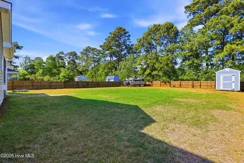 90 W Bailey Lane Hampstead NC 28443