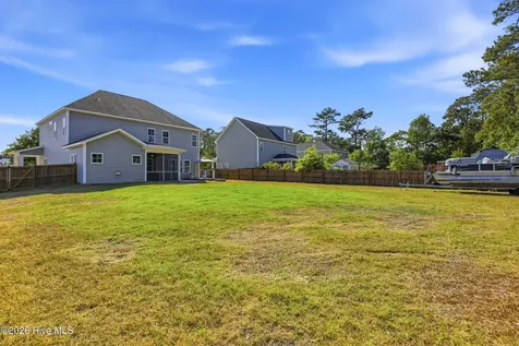 90 W Bailey Lane Hampstead NC 28443