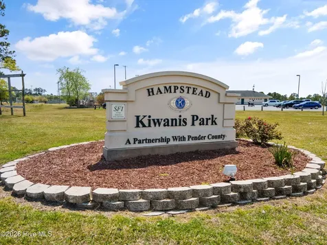 90 W Bailey Lane Hampstead NC 28443