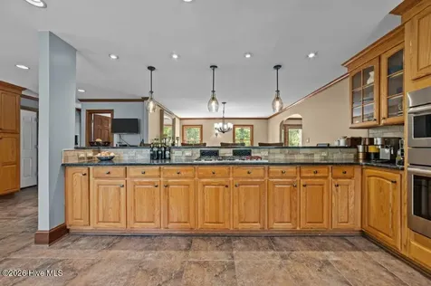 108 Farmington Road Grimesland NC 27837