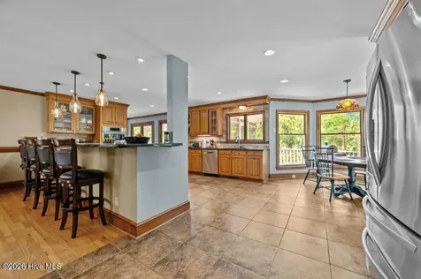 108 Farmington Road Grimesland NC 27837