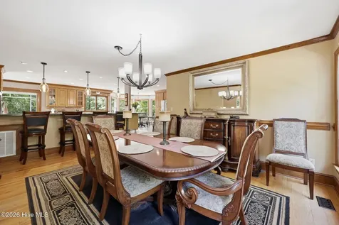 108 Farmington Road Grimesland NC 27837