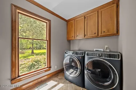108 Farmington Road Grimesland NC 27837