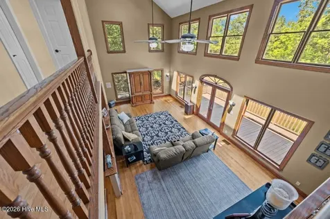 108 Farmington Road Grimesland NC 27837